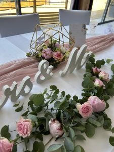 centre-table_rose-vert_fleurs_mariage_mayenne_orne_53-61_2856